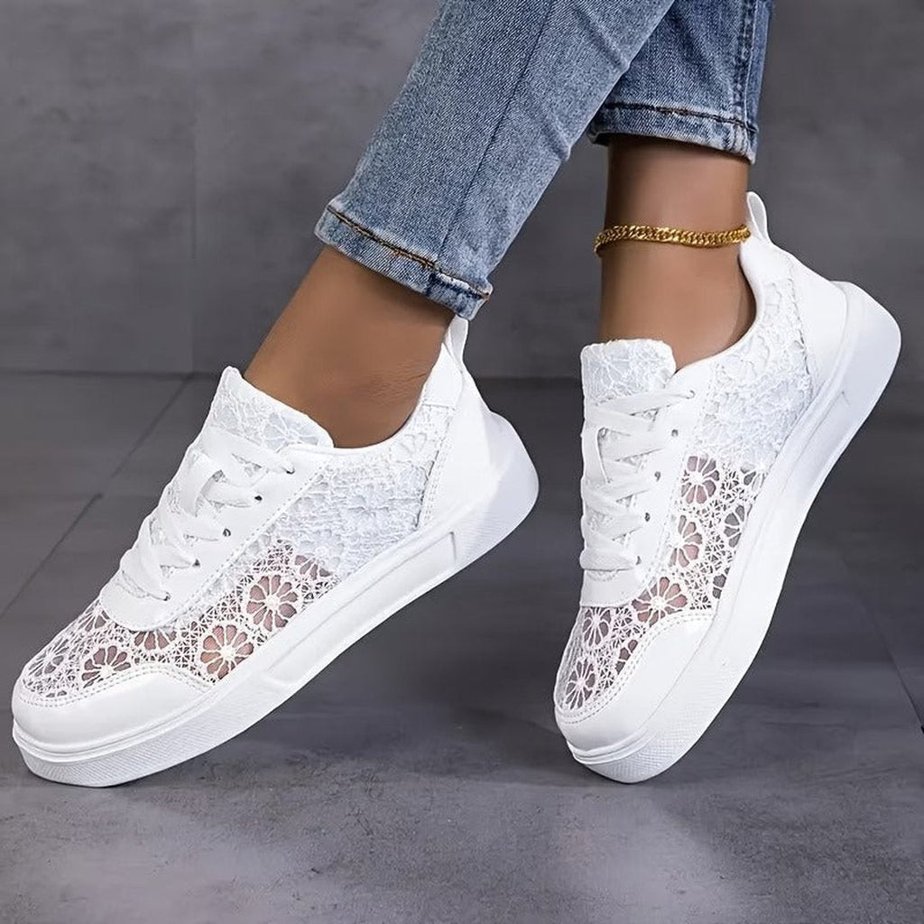 Hollis | Zapatillas de encaje floral