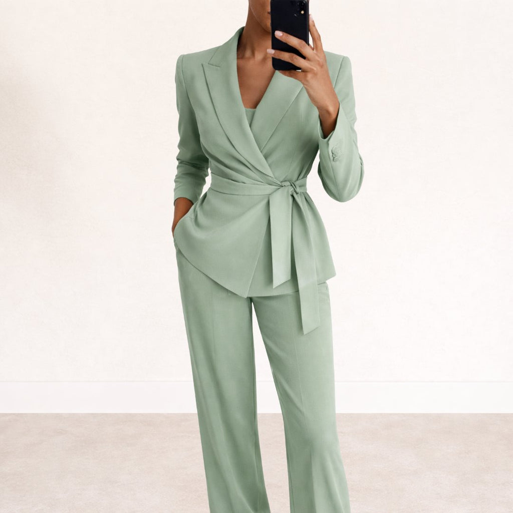 Retha | Traje con lazada