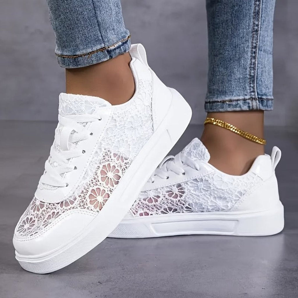 Hollis | Zapatillas de encaje floral
