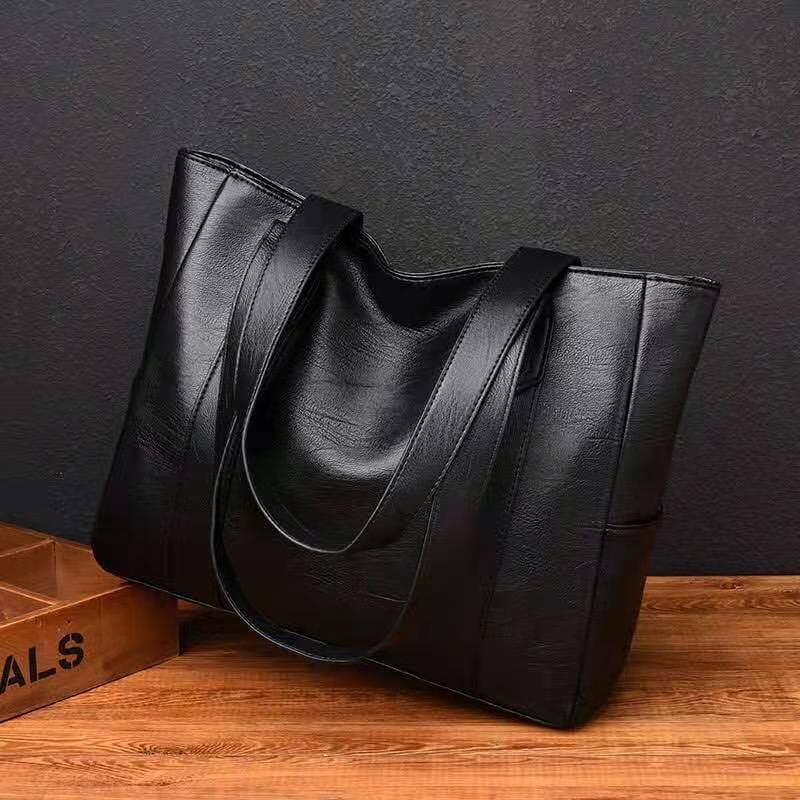 Authentic | Bolso de hombro elegante